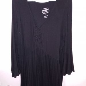 Black quarter sleeve top